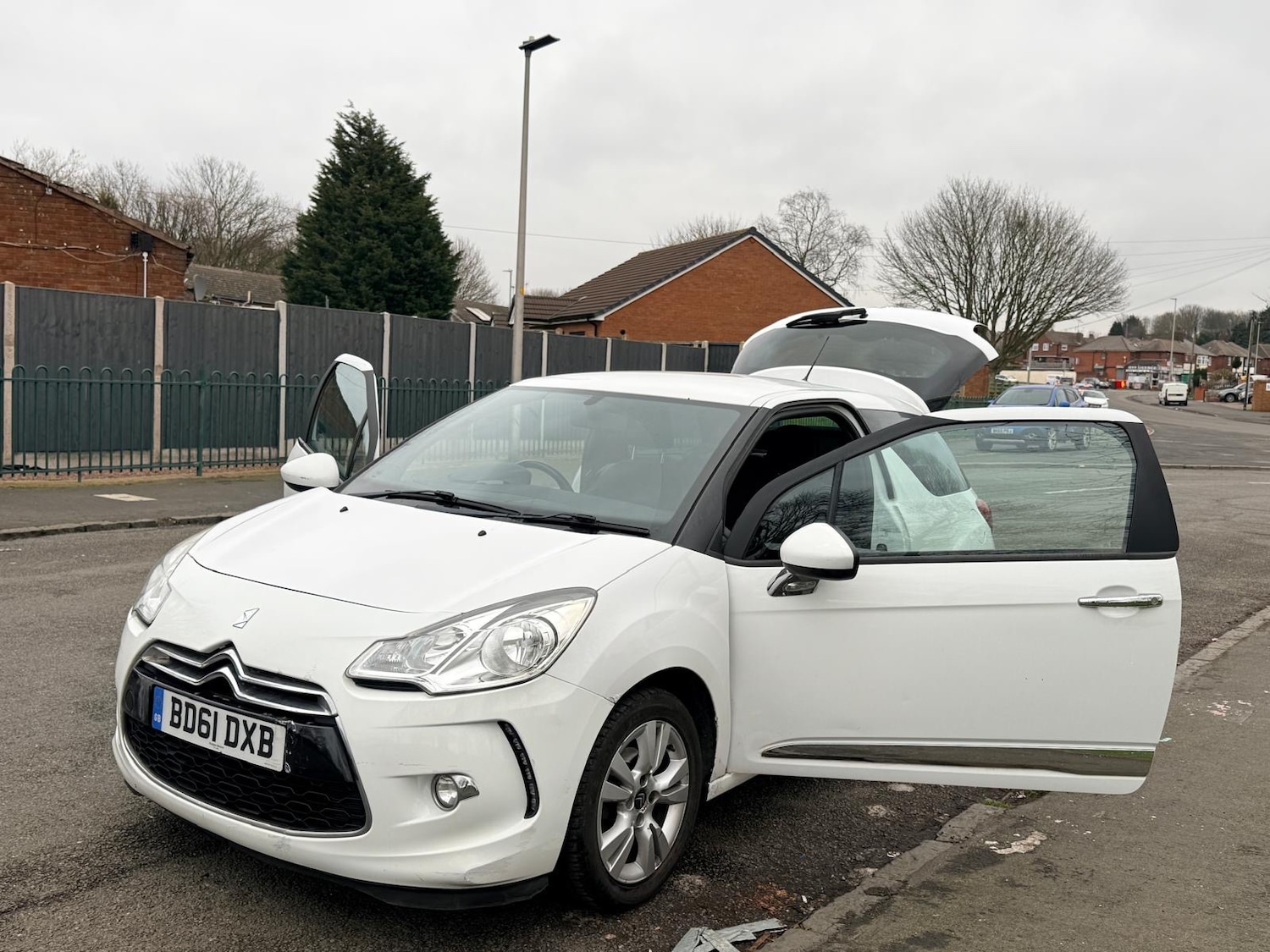 Used Citroen DS3 2011 for sale - 77779332: Photo 8
