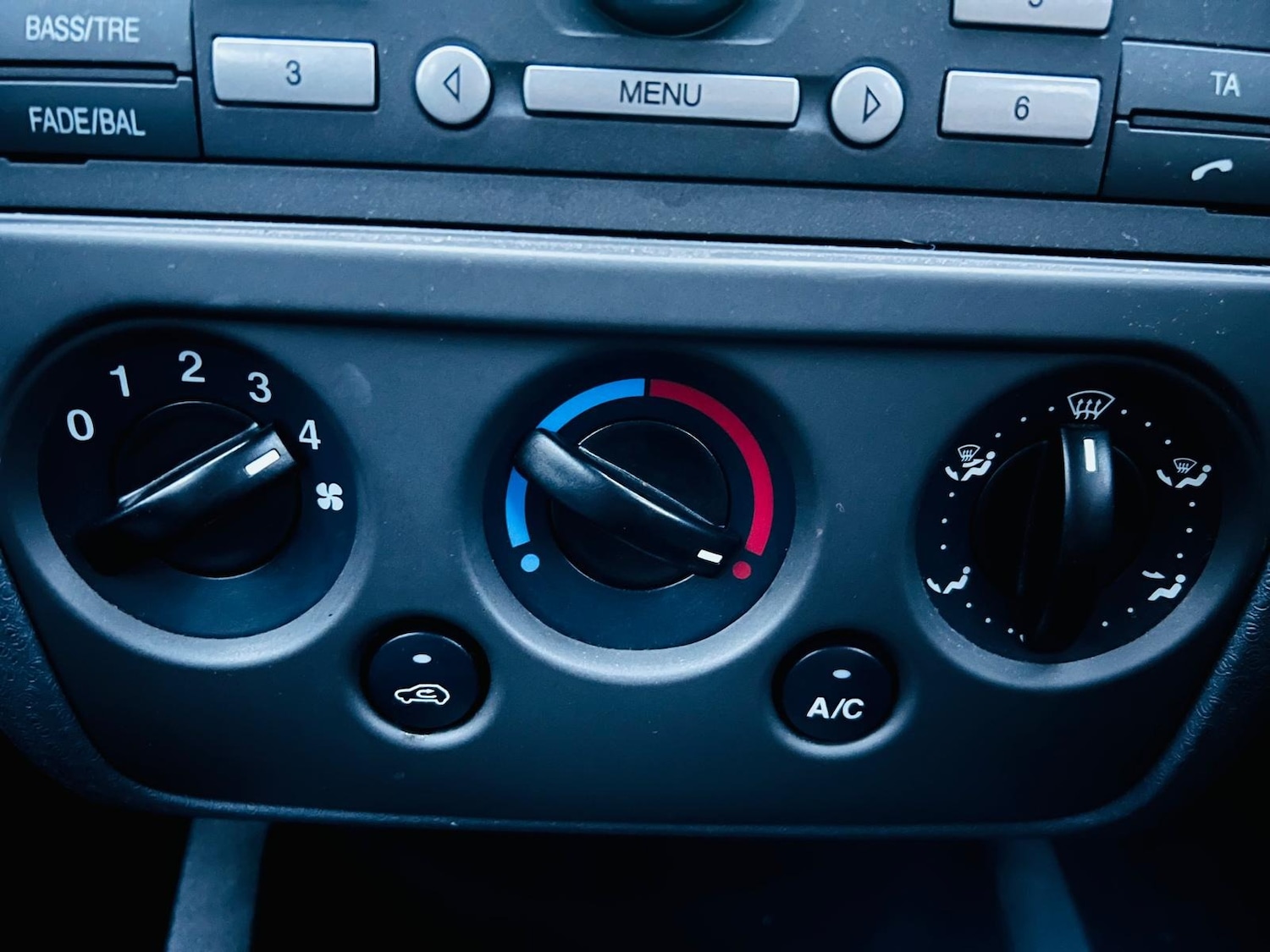 Used Ford Fusion 2010 for sale - 77082341: Photo 32