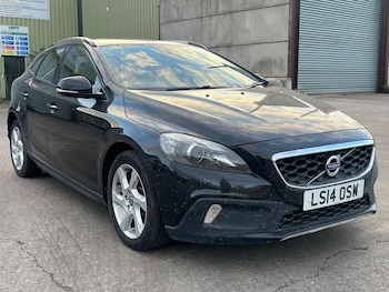 Used Volvo V40 2014 for sale - 76168351: Photo