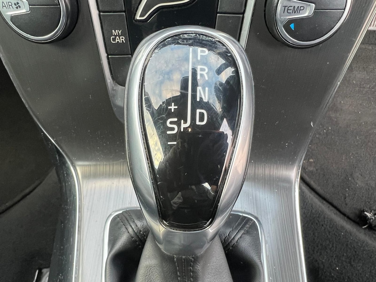 Used Volvo V40 2014 for sale - 76168351: Photo 27