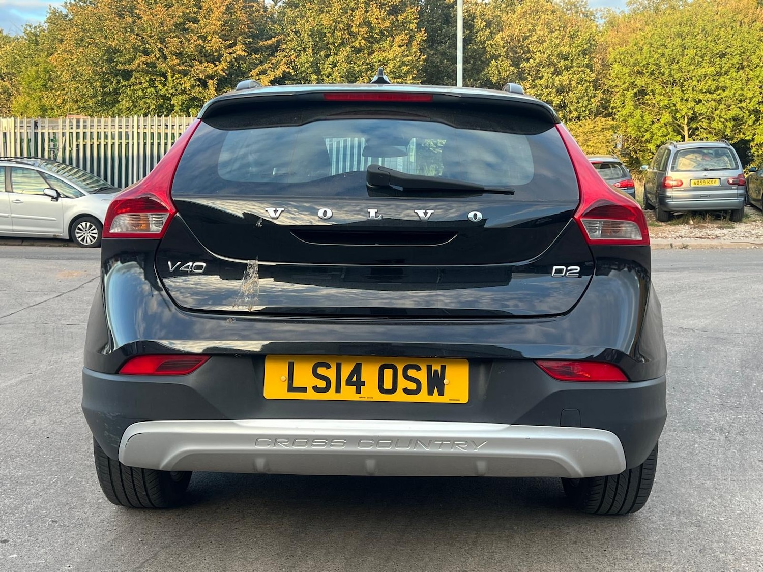 Used Volvo V40 2014 for sale - 76168351: Photo 5