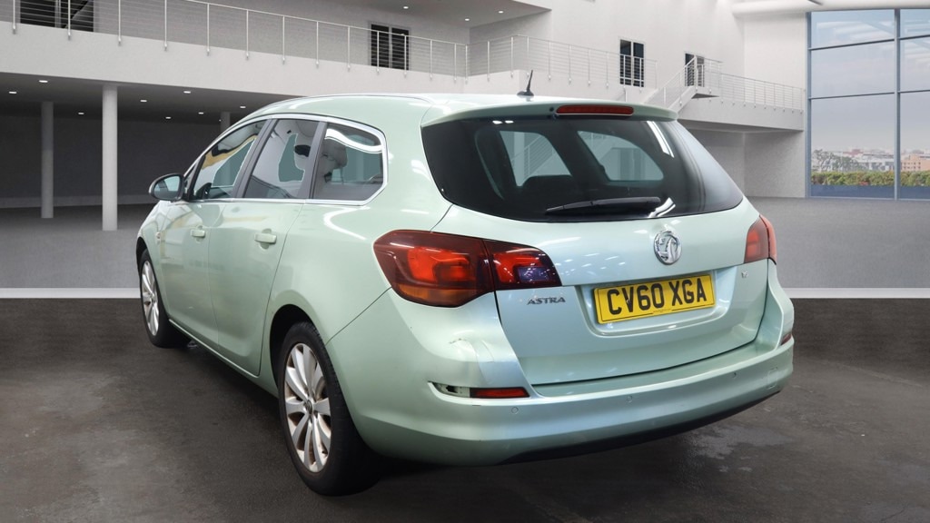 Used Vauxhall Astra 2011 for sale - 76446921: Photo 2
