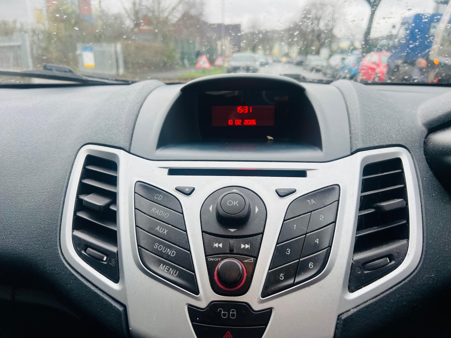 Used Ford Fiesta 2011 for sale - 77511898: Photo 21