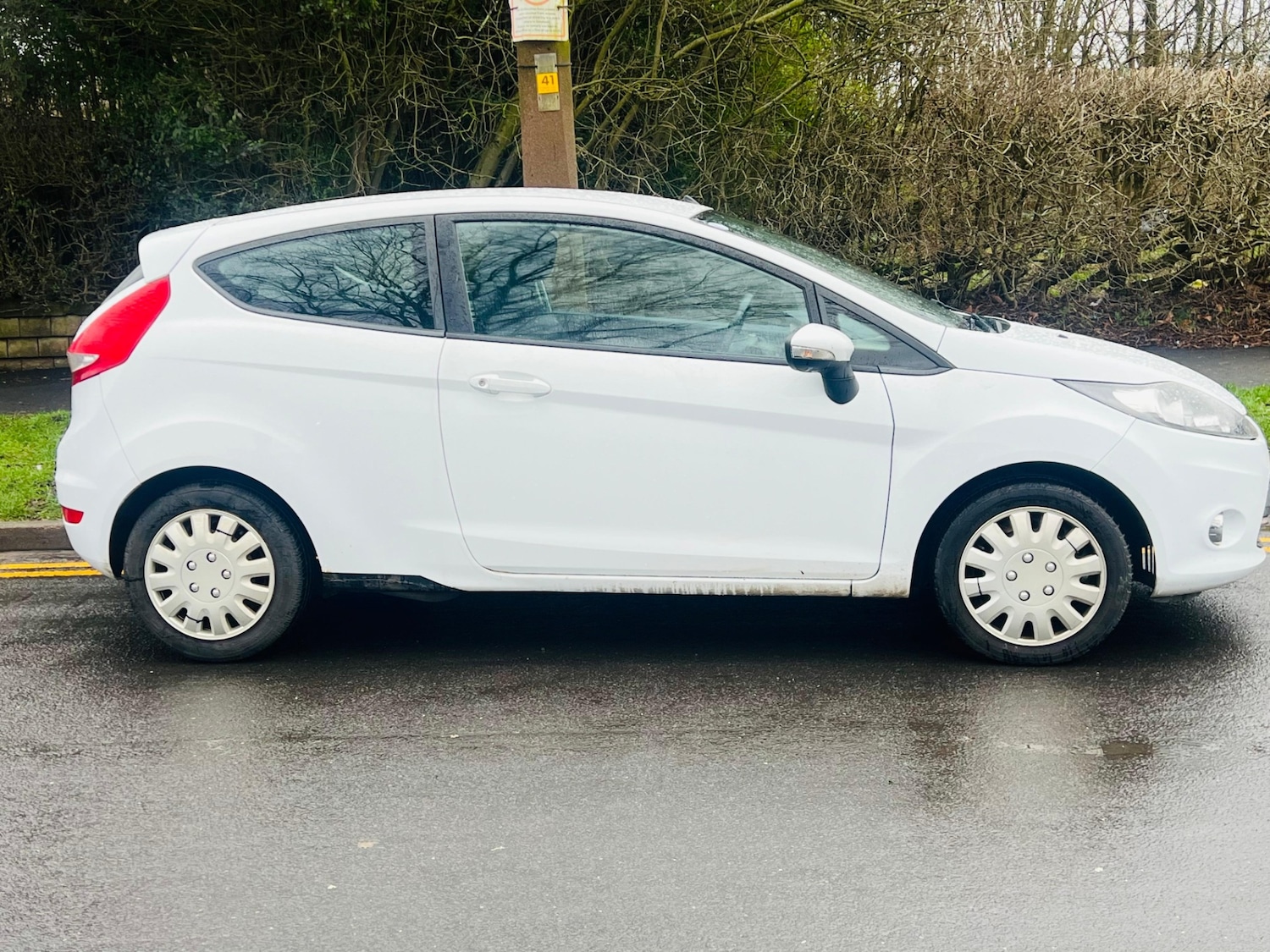 Used Ford Fiesta 2011 for sale - 77511898: Photo 3