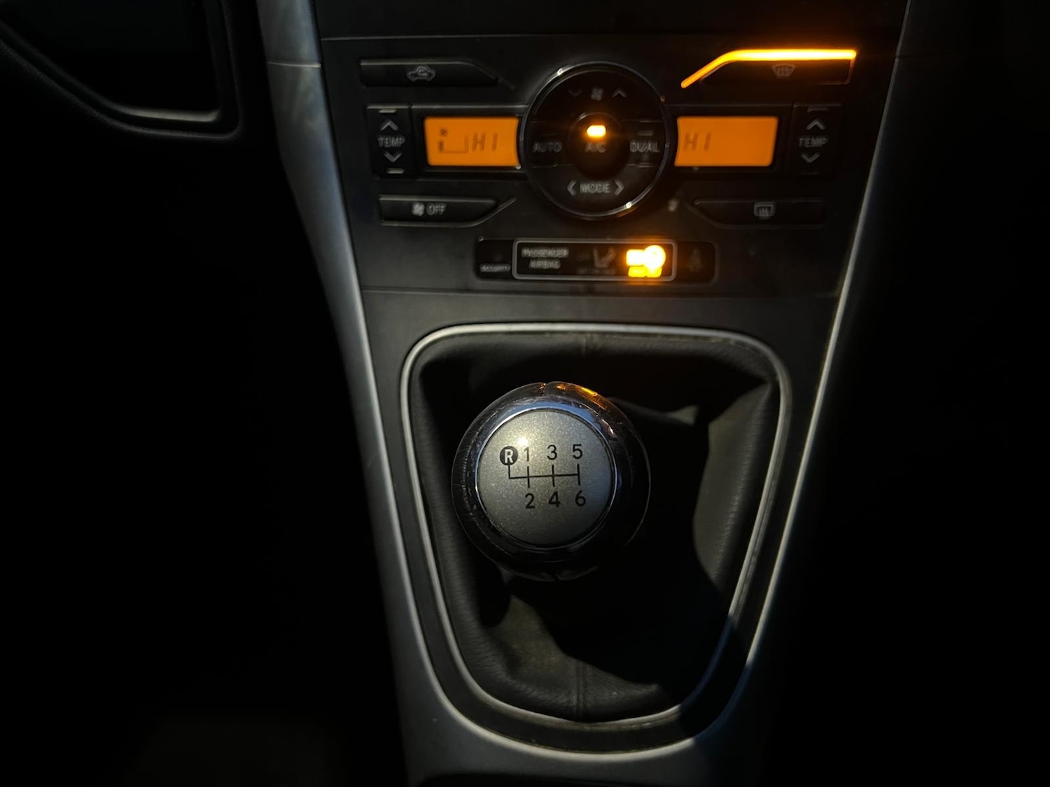 Used Toyota Auris 2010 for sale - 77697485: Photo 21