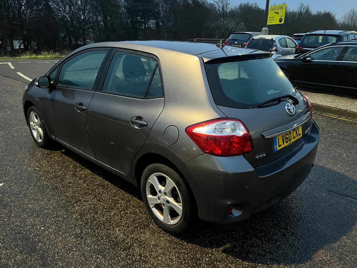 Used Toyota Auris 2010 for sale - 77697485: Photo 9