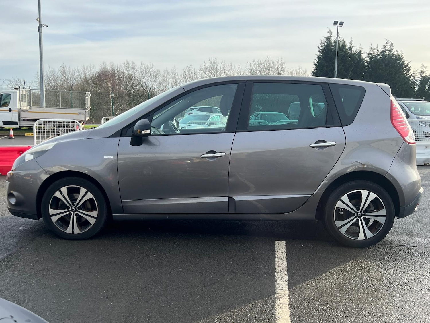 Used Renault Scenic 2011 for sale - 77157246: Photo 7
