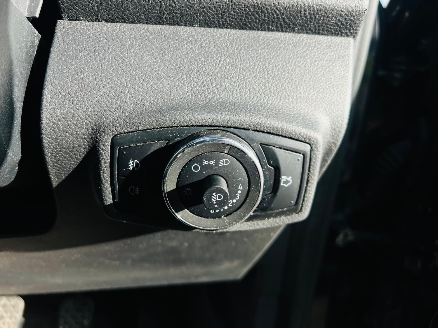 Used Ford Ka+ 2017 for sale - 77551355: Photo 38