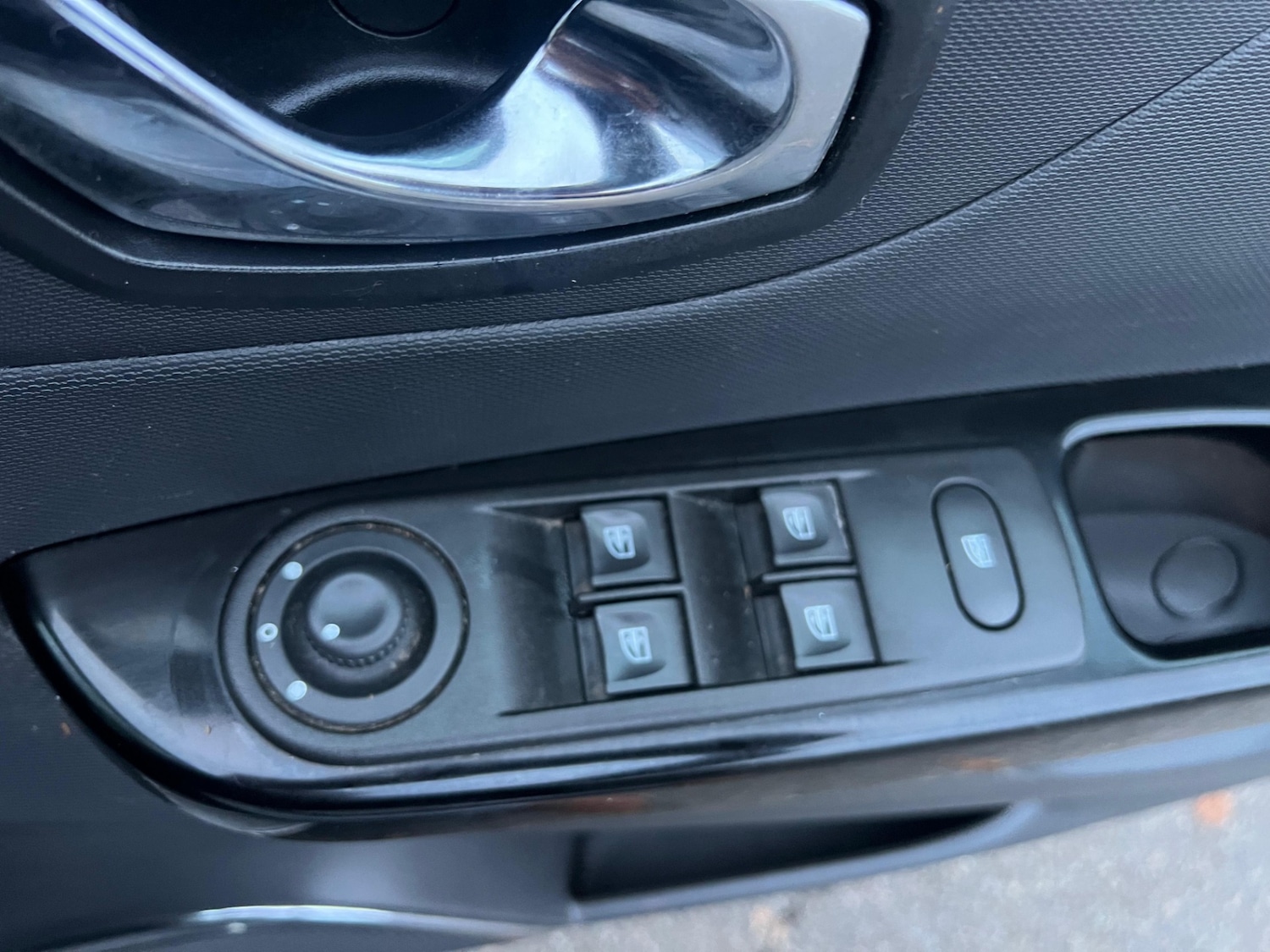 Used Renault Captur 2015 for sale - 76370034: Photo 19