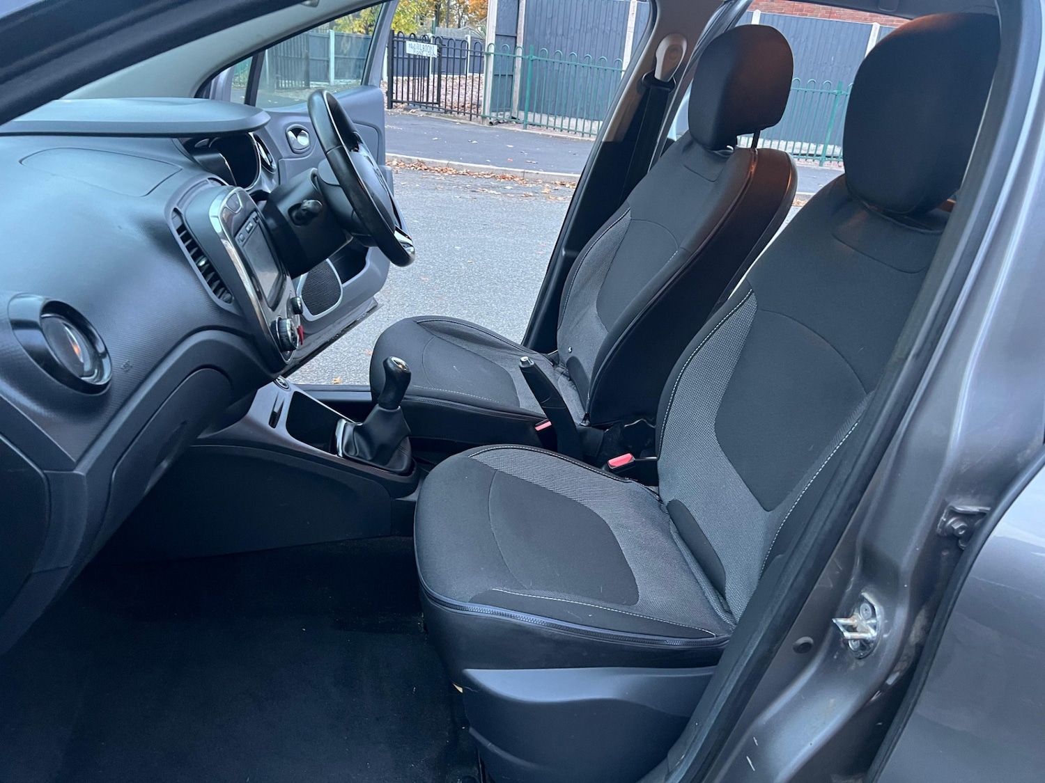 Used Renault Captur 2015 for sale - 76370034: Photo 23