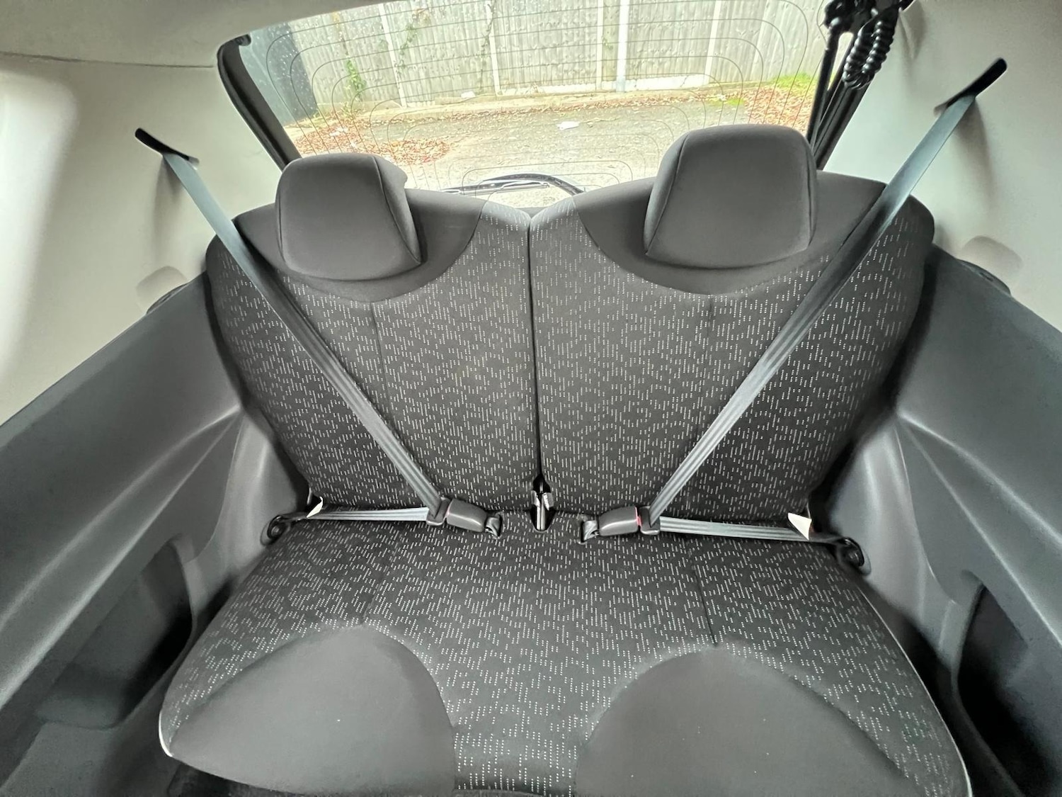 Used Peugeot 107 2010 for sale - 76458179: Photo 18