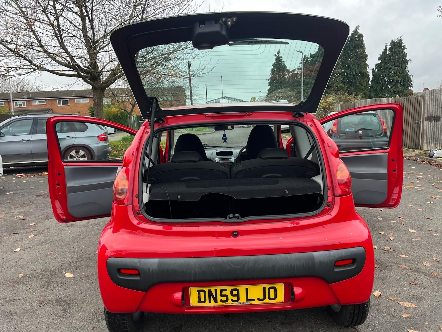 Used Peugeot 107 2010 for sale - 76458179: Photo 28