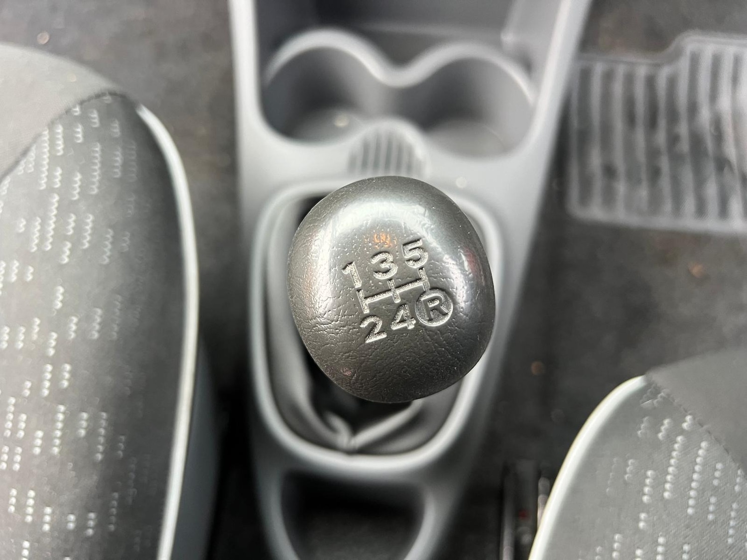 Used Peugeot 107 2010 for sale - 76458179: Photo 35