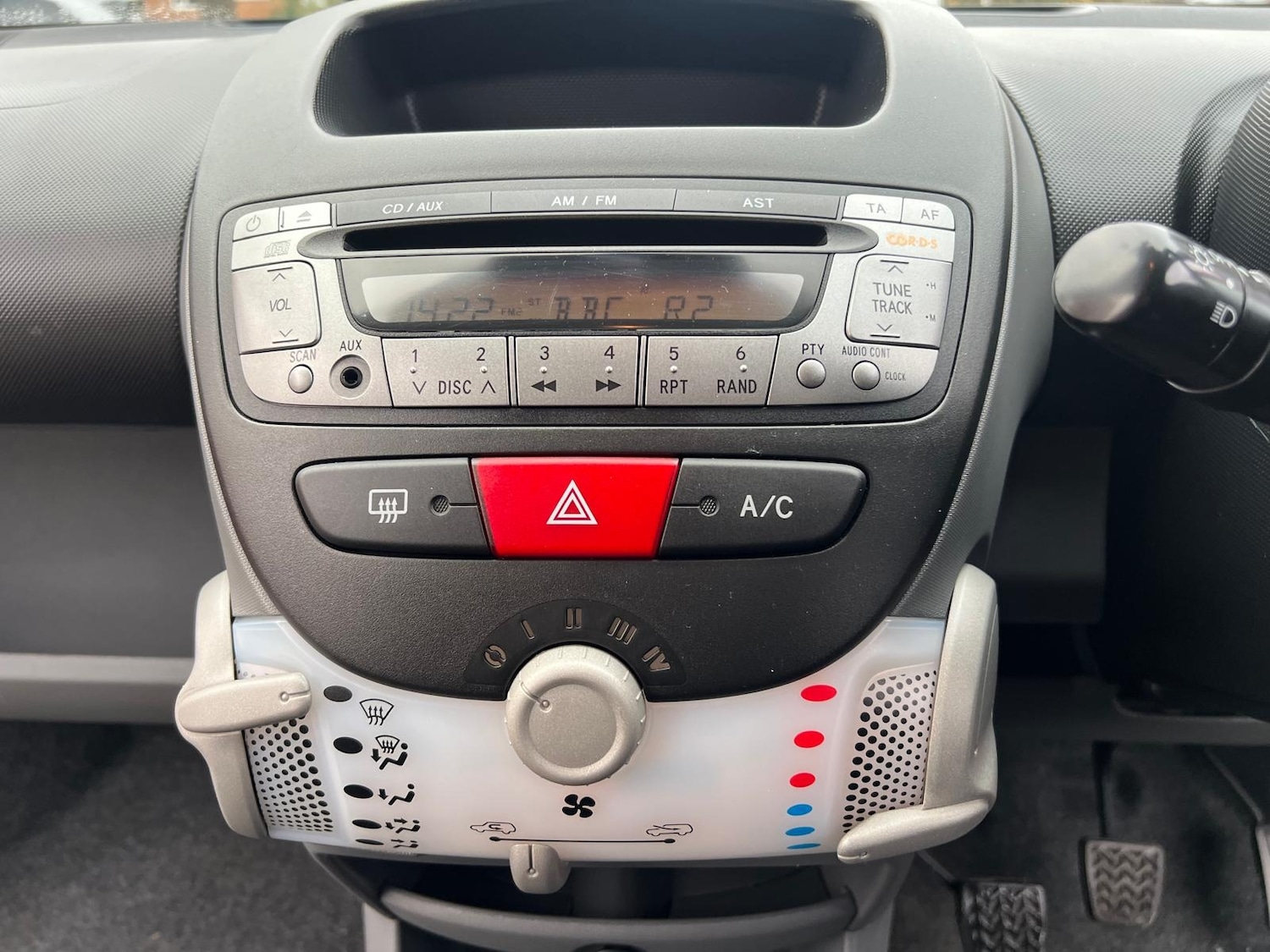 Used Peugeot 107 2010 for sale - 76458179: Photo 36