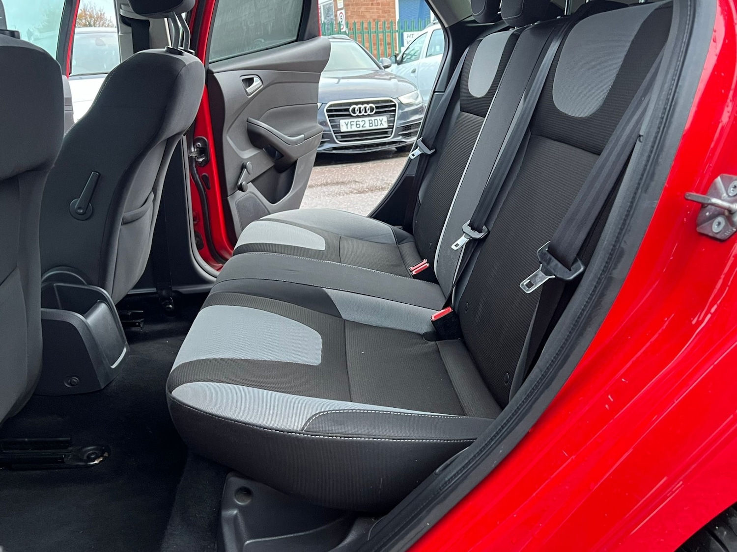 Used Peugeot 107 2010 for sale - 76458179: Photo 39