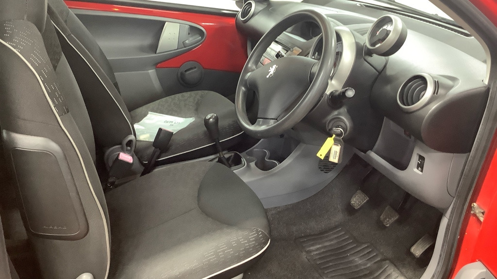Used Peugeot 107 2010 for sale - 76458179: Photo 9