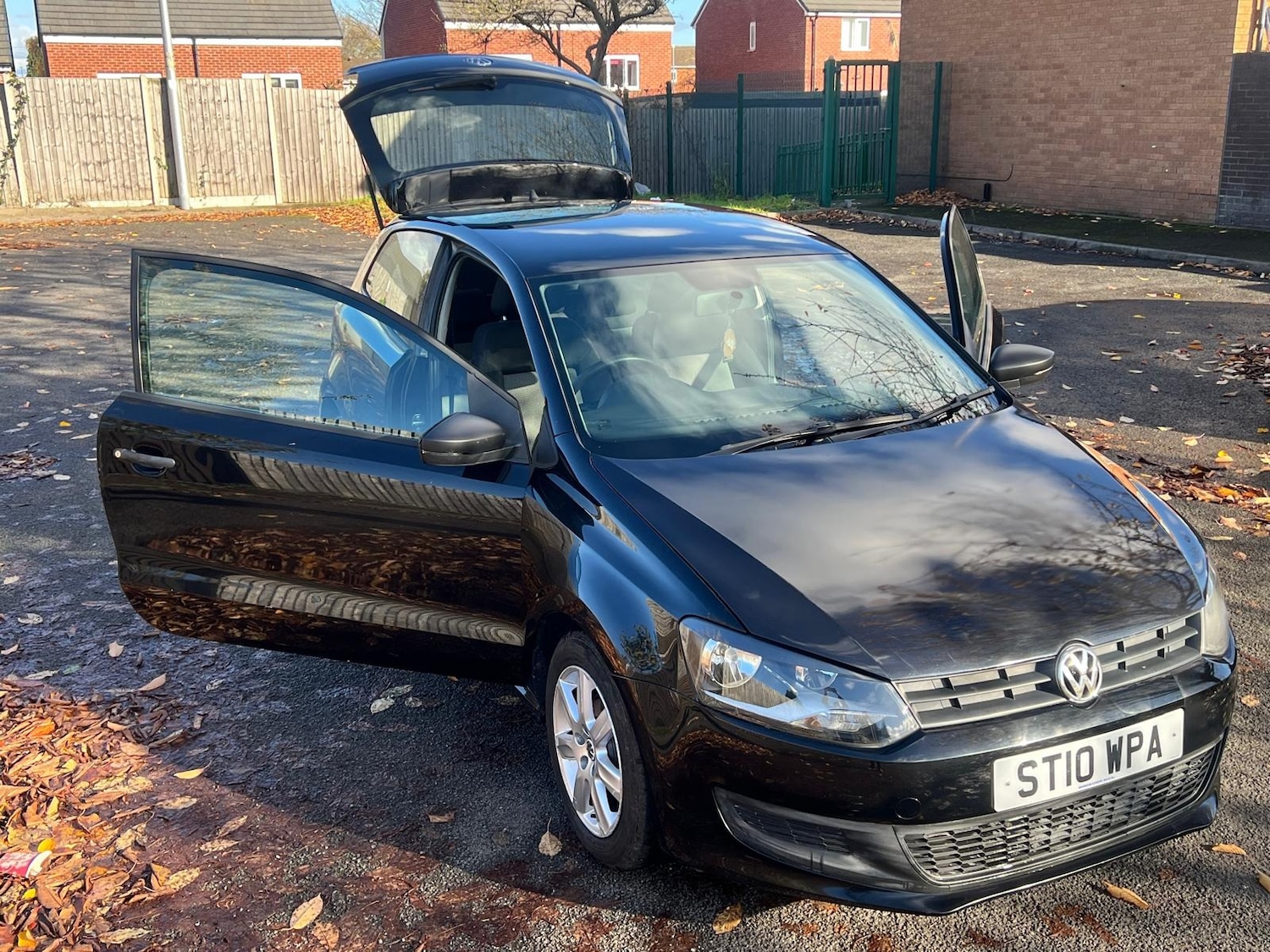 Used Volkswagen Polo 2010 for sale - 76399391: Photo 14