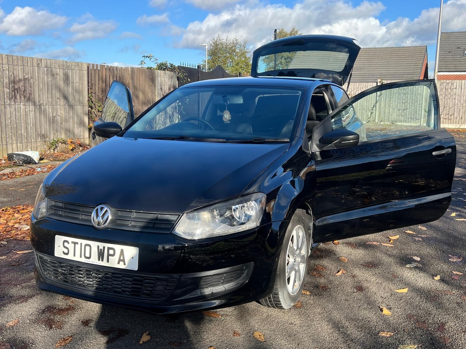 Used Volkswagen Polo 2010 for sale - 76399391: Photo 15
