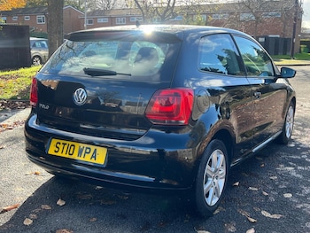 Used Volkswagen Polo 2010 for sale - 76399391: Photo