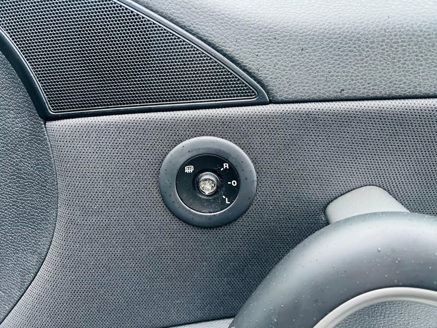 Used Volkswagen Scirocco 2012 for sale - 77332061: Photo 20