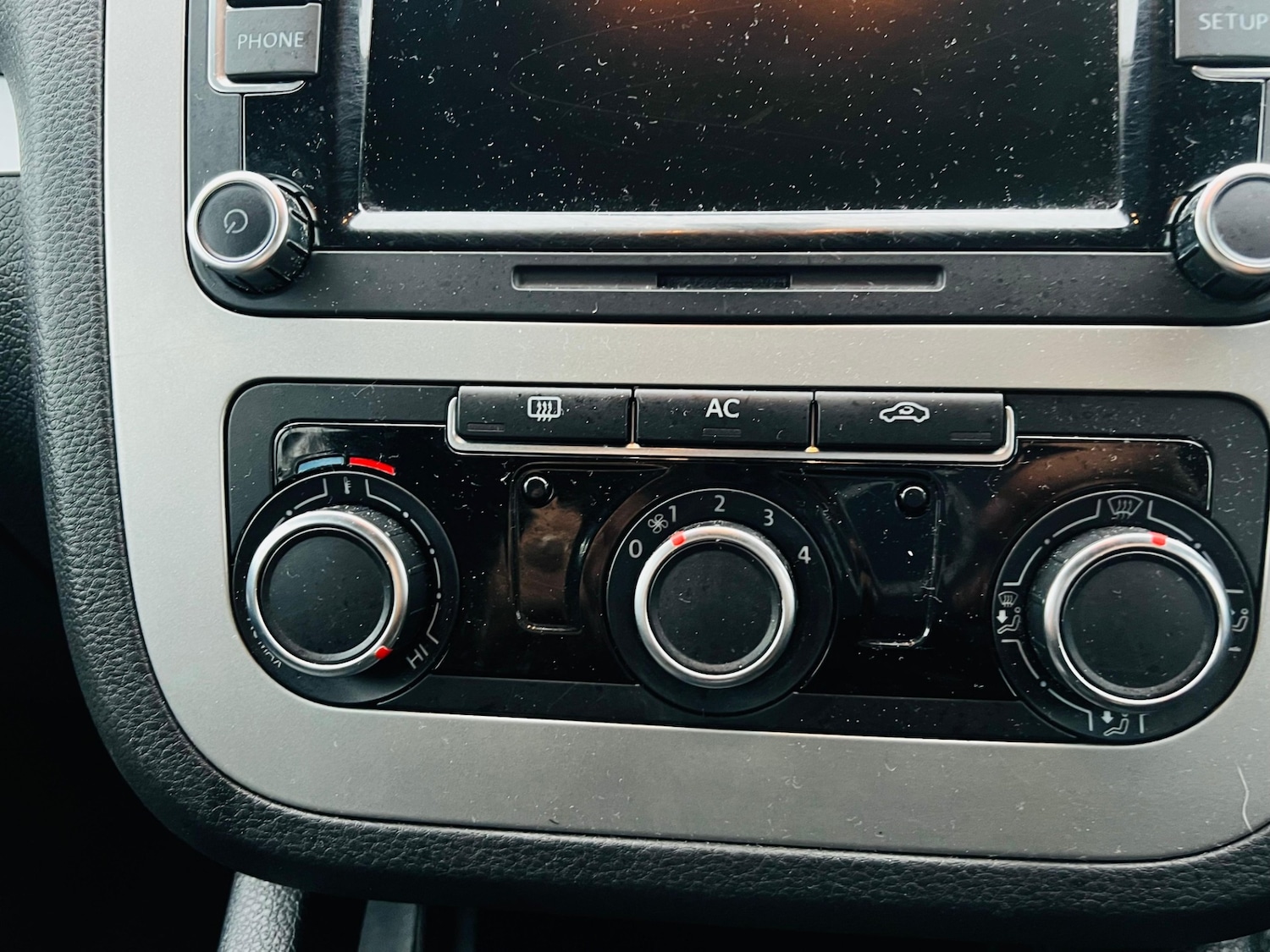 Used Volkswagen Scirocco 2012 for sale - 77332061: Photo 24