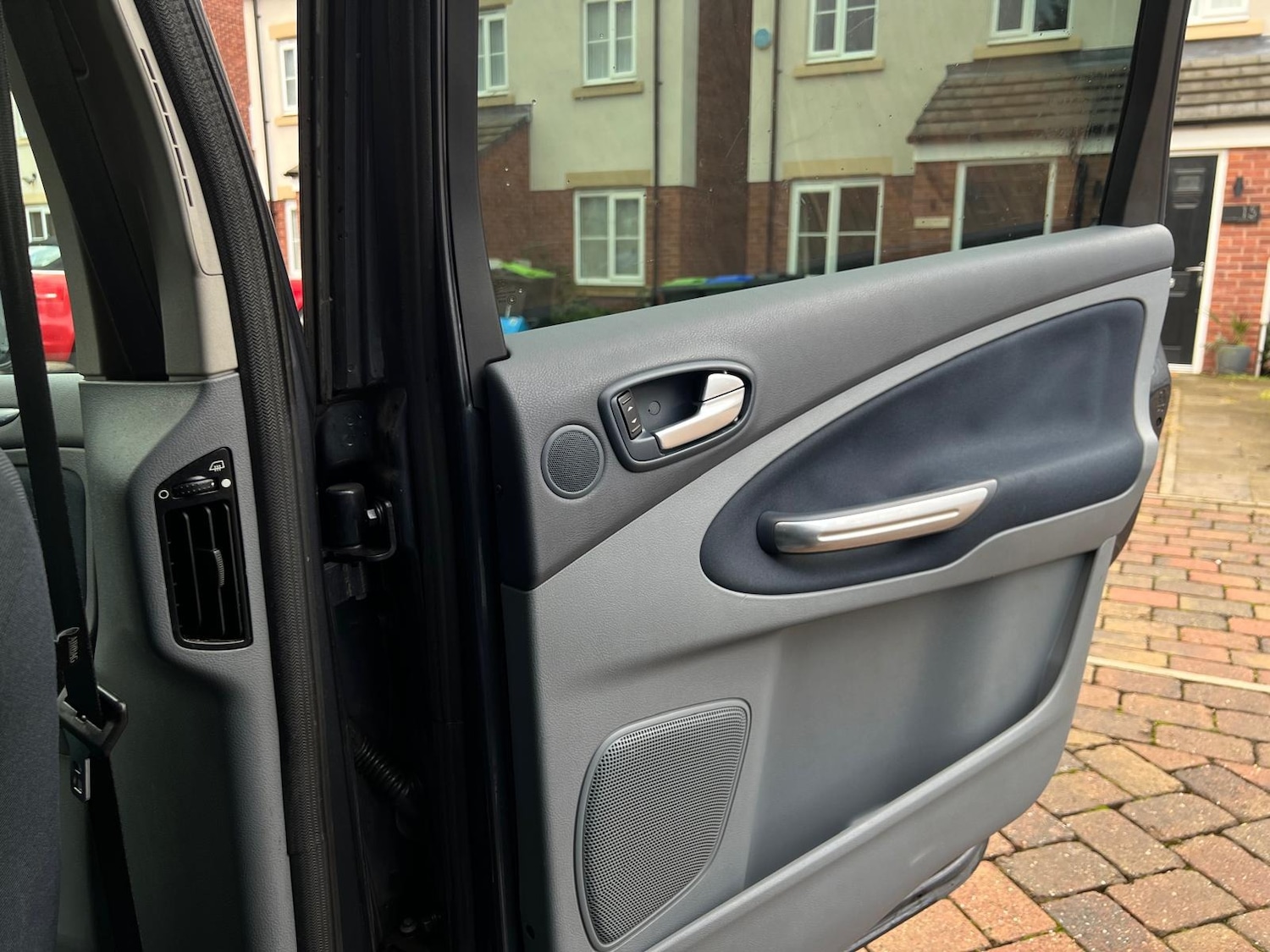 Used Ford S-Max 2009 for sale - 77234539: Photo 42