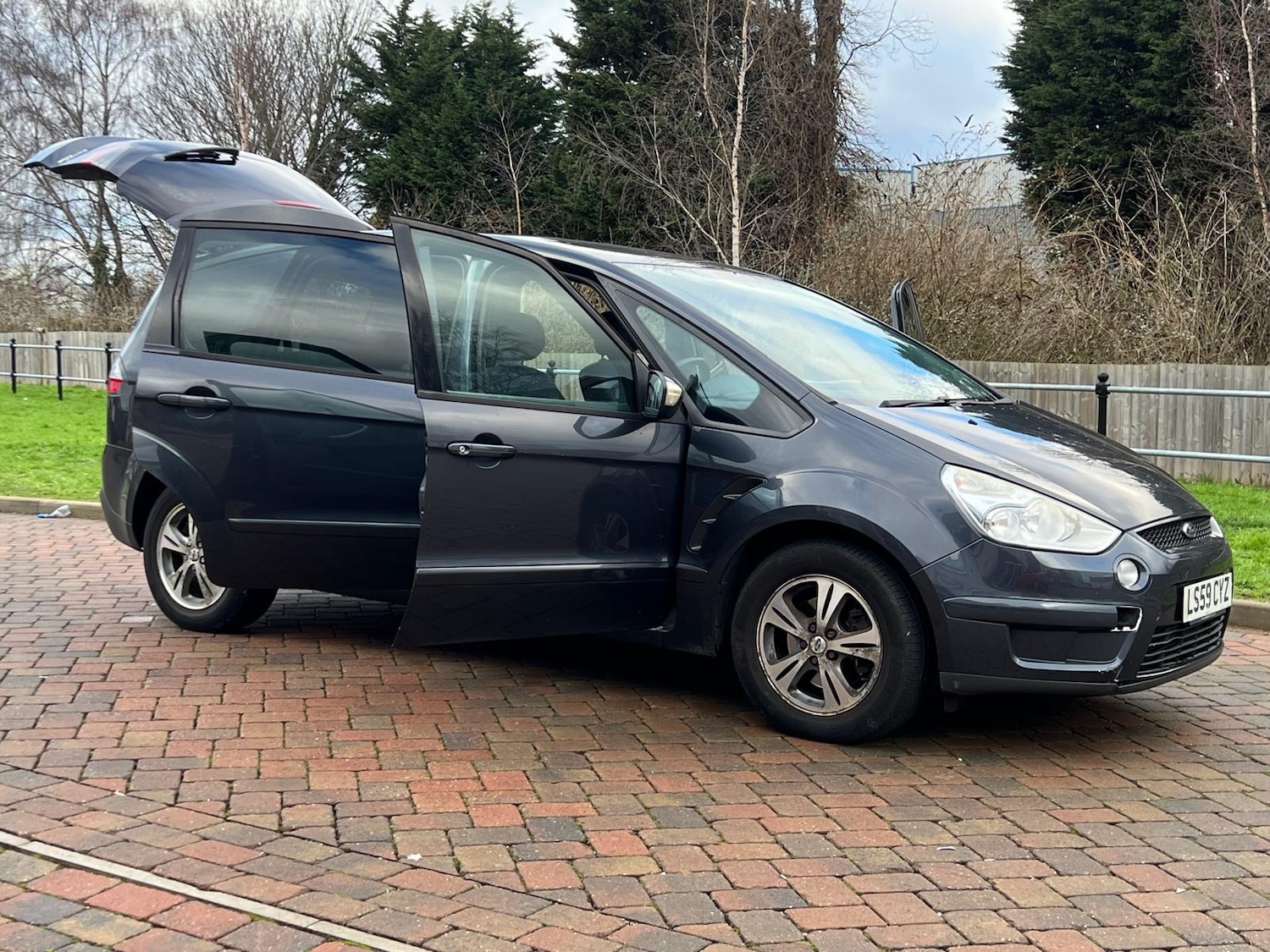 Used Ford S-Max 2009 for sale - 77234539: Photo 43