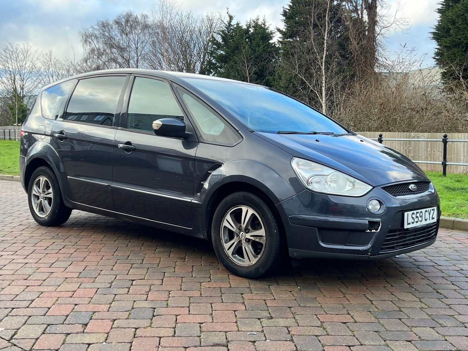 Used Ford S-Max 2009 for sale - 77234539: Photo 5