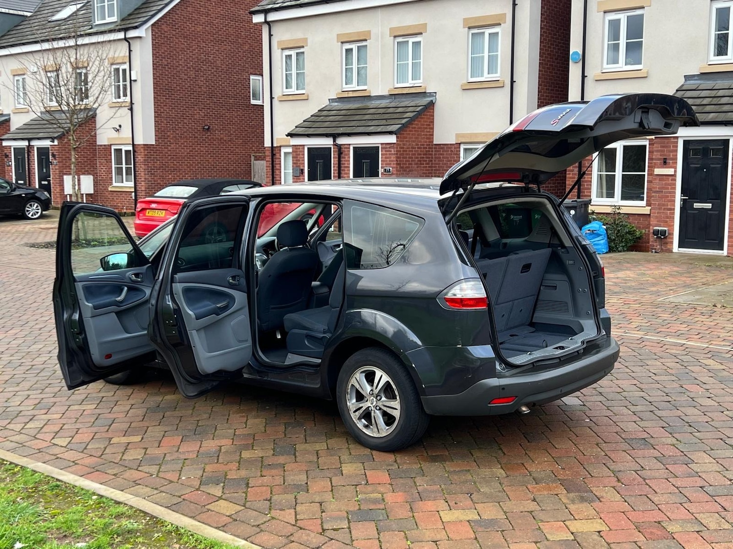 Used Ford S-Max 2009 for sale - 77234539: Photo 51