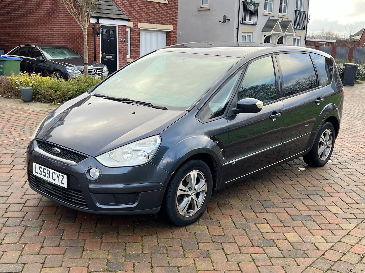 Used Ford S-Max 2009 for sale - 77234539: Photo 8