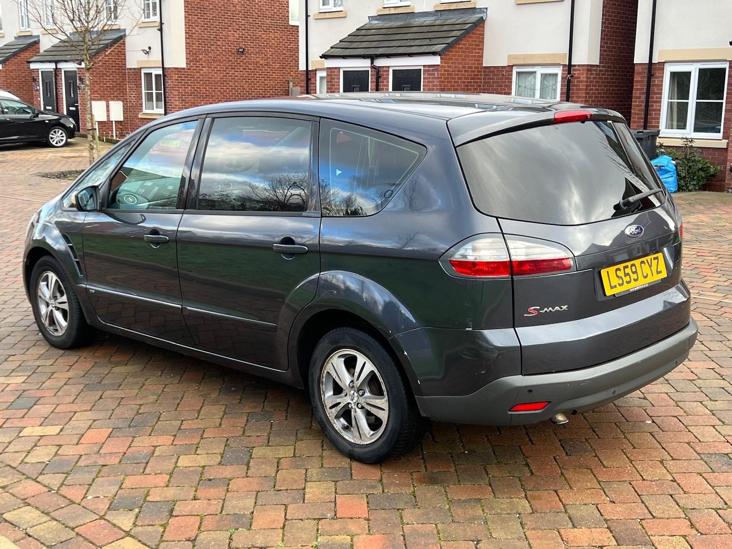Used Ford S-Max 2009 for sale - 77234539: Photo 9