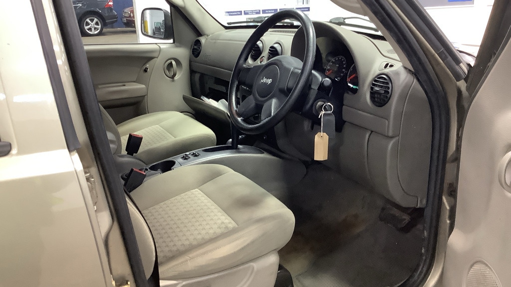 Used Jeep Cherokee 2006 for sale - 77268310: Photo 15