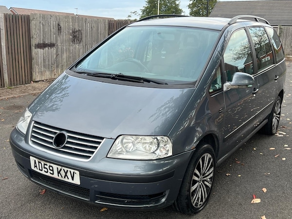 Used Volkswagen Sharan 2010 for sale - 76308135: Photo 16