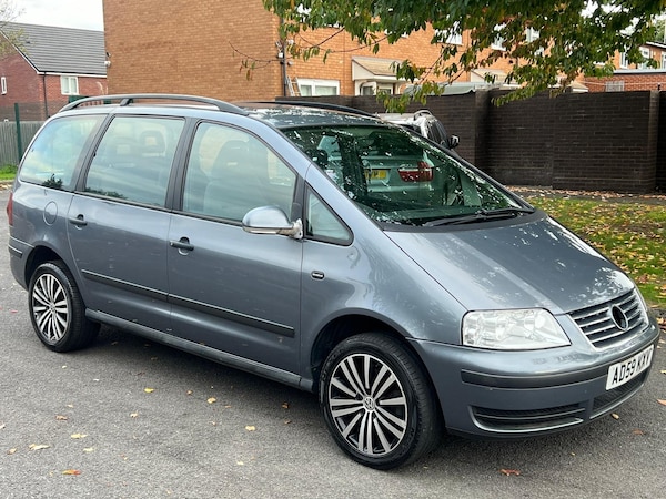 Used Volkswagen Sharan 2010 for sale - 76308135: Photo 18
