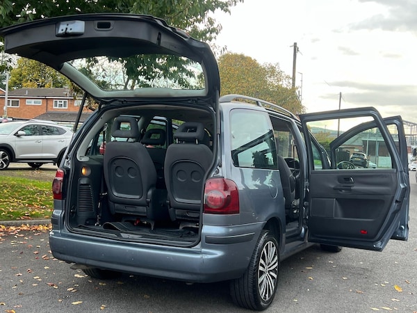 Used Volkswagen Sharan 2010 for sale - 76308135: Photo 22