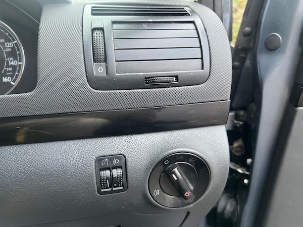 Used Volkswagen Sharan 2010 for sale - 76308135: Photo 36