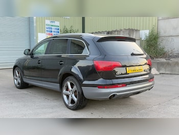 Used Audi Q7 2010 for sale - 79004261: Photo