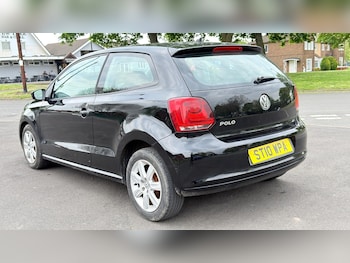 Used Volkswagen Polo 2010 for sale - 78458937: Photo