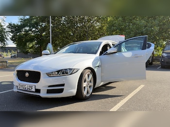 Used Jaguar XE 2015 for sale - 79459340: Photo