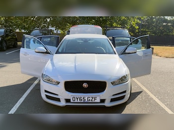 Used Jaguar XE 2015 for sale - 79459340: Photo