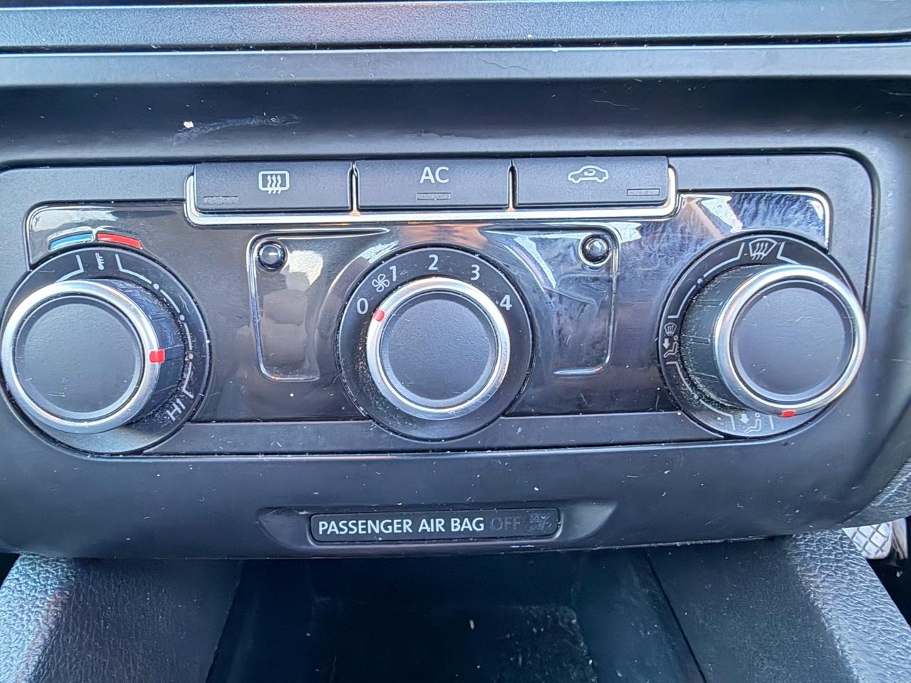 Used Volkswagen Jetta 2012 for sale - 77231149: Photo 42