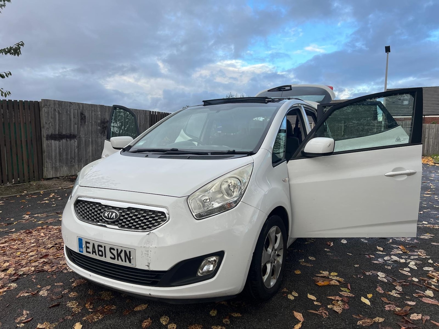 Used Kia Venga 2011 for sale - 76317721: Photo 21