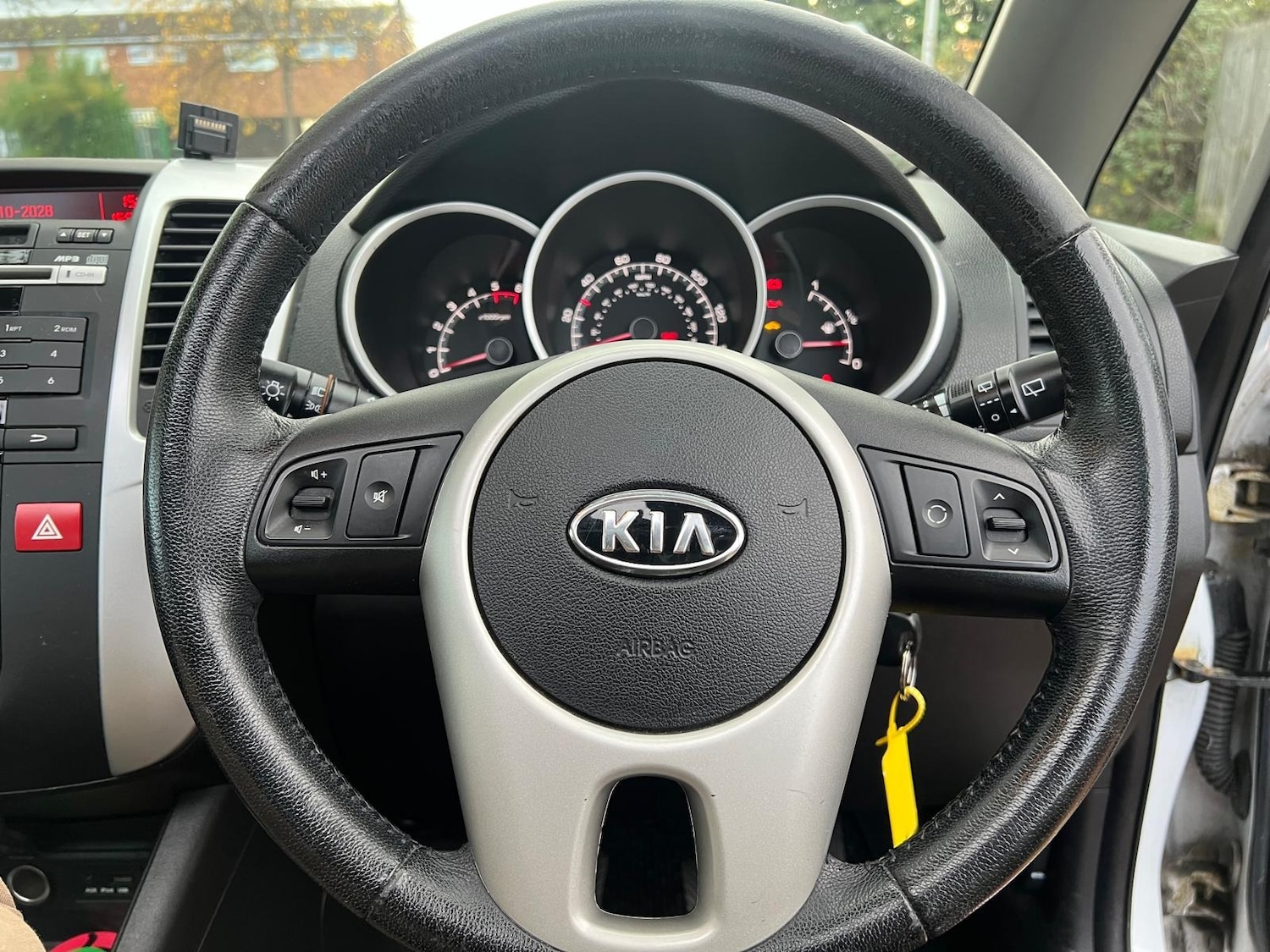 Used Kia Venga 2011 for sale - 76317721: Photo 34