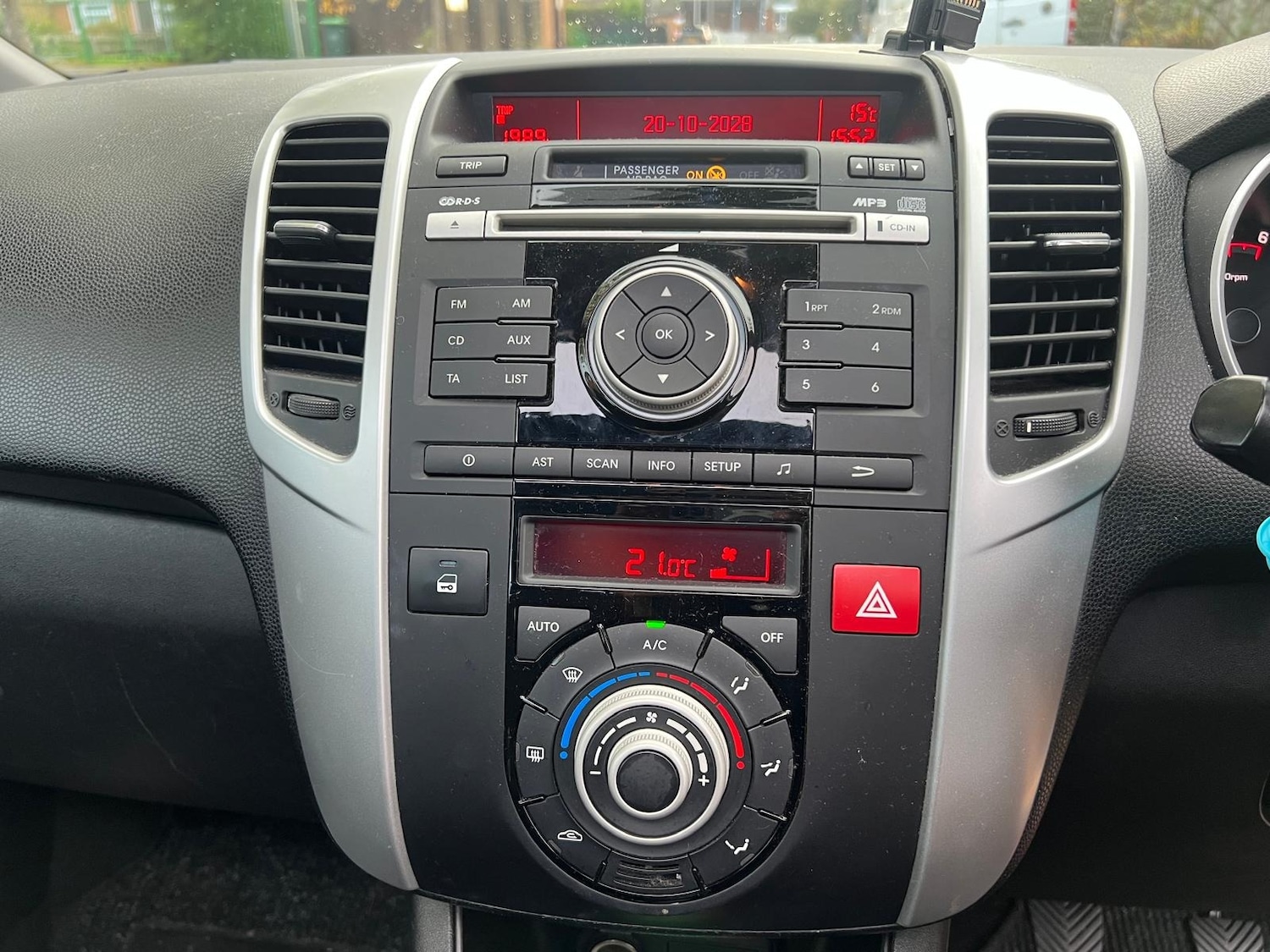 Used Kia Venga 2011 for sale - 76317721: Photo 36