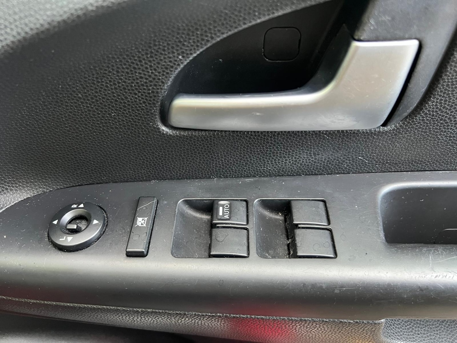 Used Kia Venga 2011 for sale - 76317721: Photo 40