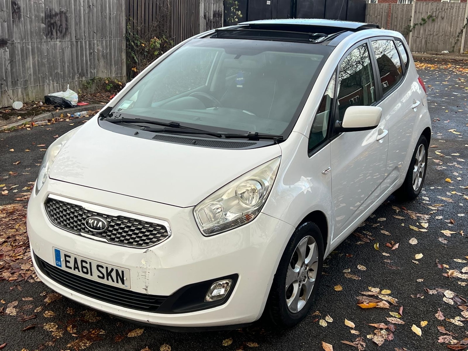Used Kia Venga 2011 for sale - 76317721: Photo 5