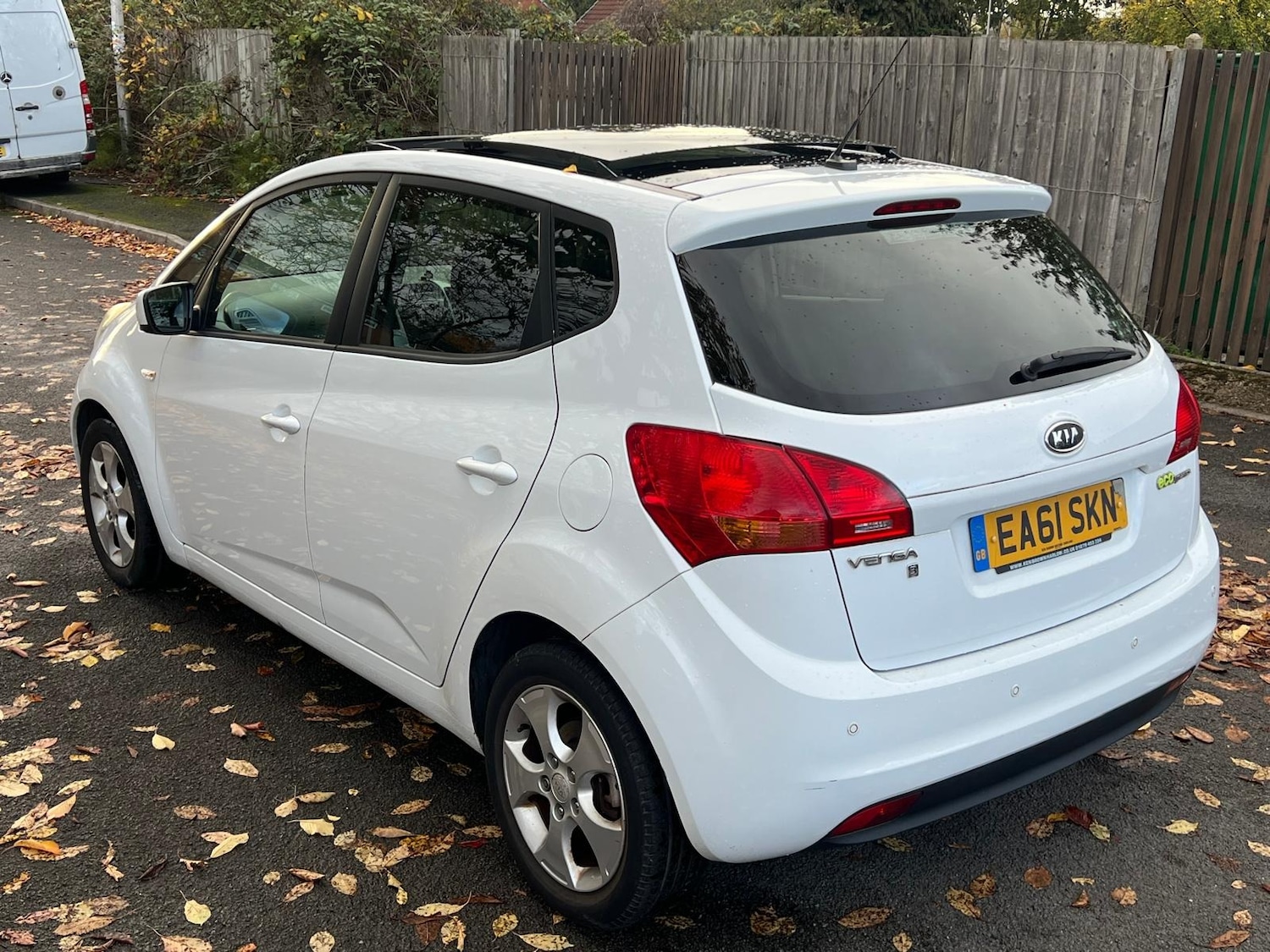 Used Kia Venga 2011 for sale - 76317721: Photo 9