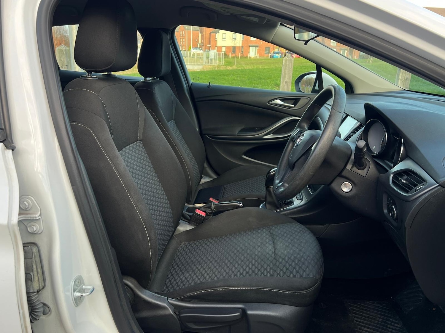 Used Vauxhall Astra 2015 for sale - 77050523: Photo 13