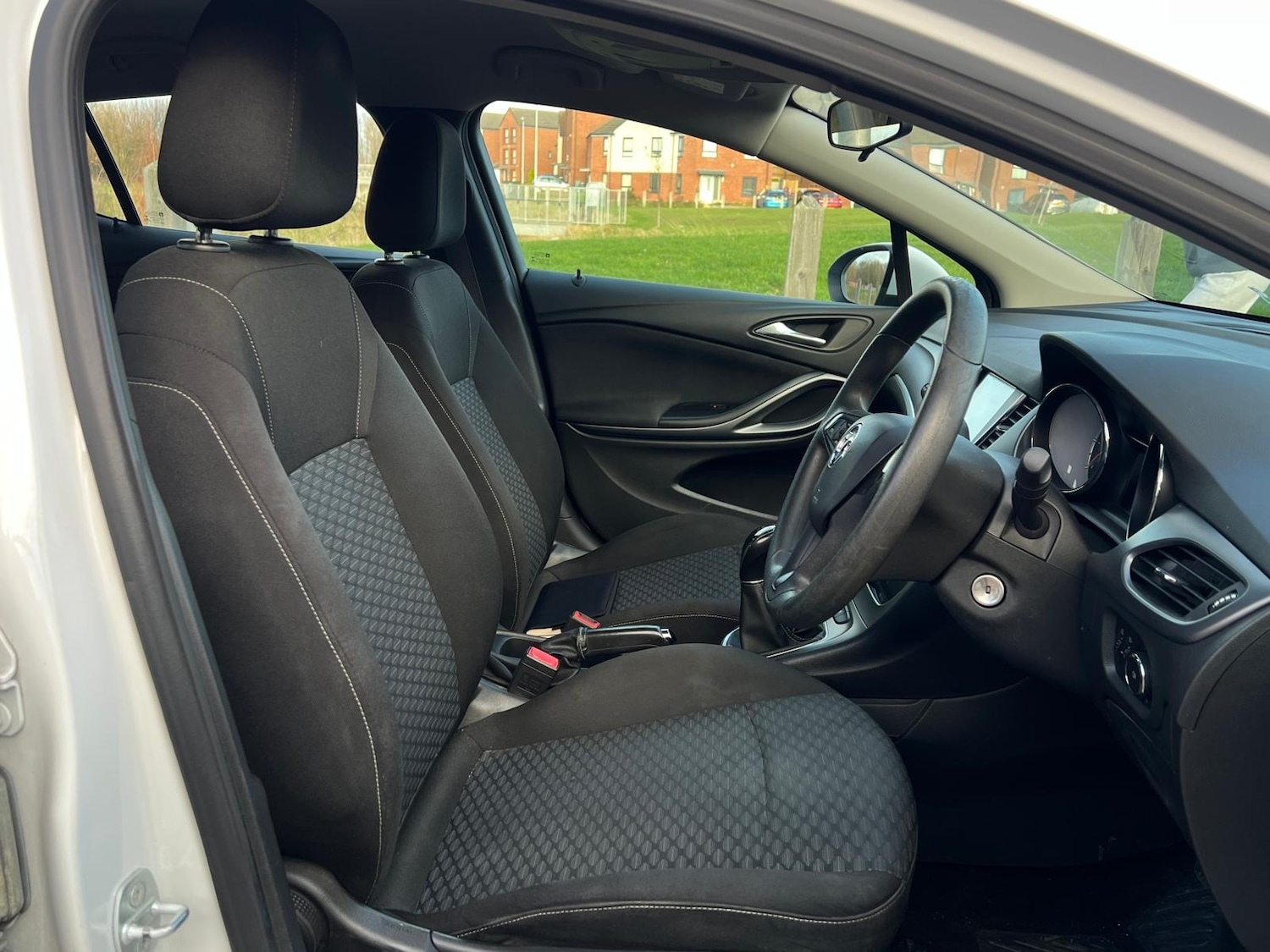 Used Vauxhall Astra 2015 for sale - 77050523: Photo 17