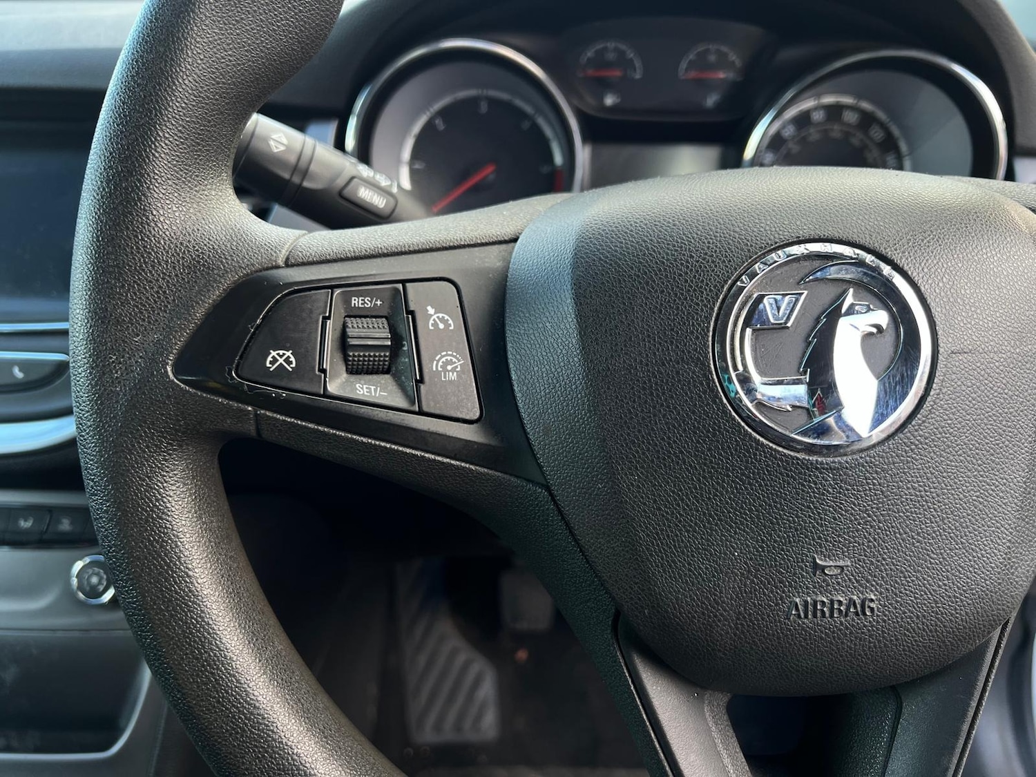 Used Vauxhall Astra 2015 for sale - 77050523: Photo 28